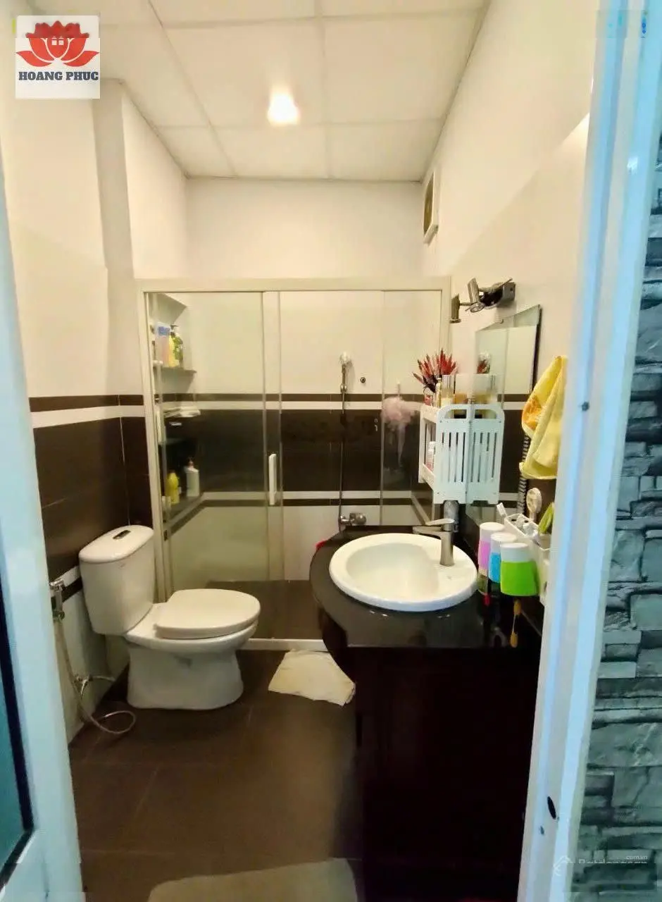 Bán nhà 3PN DT 74m2 HXH khu dân cư phân lô sát bên trường CĐ Công Thương, gần The Global Cty