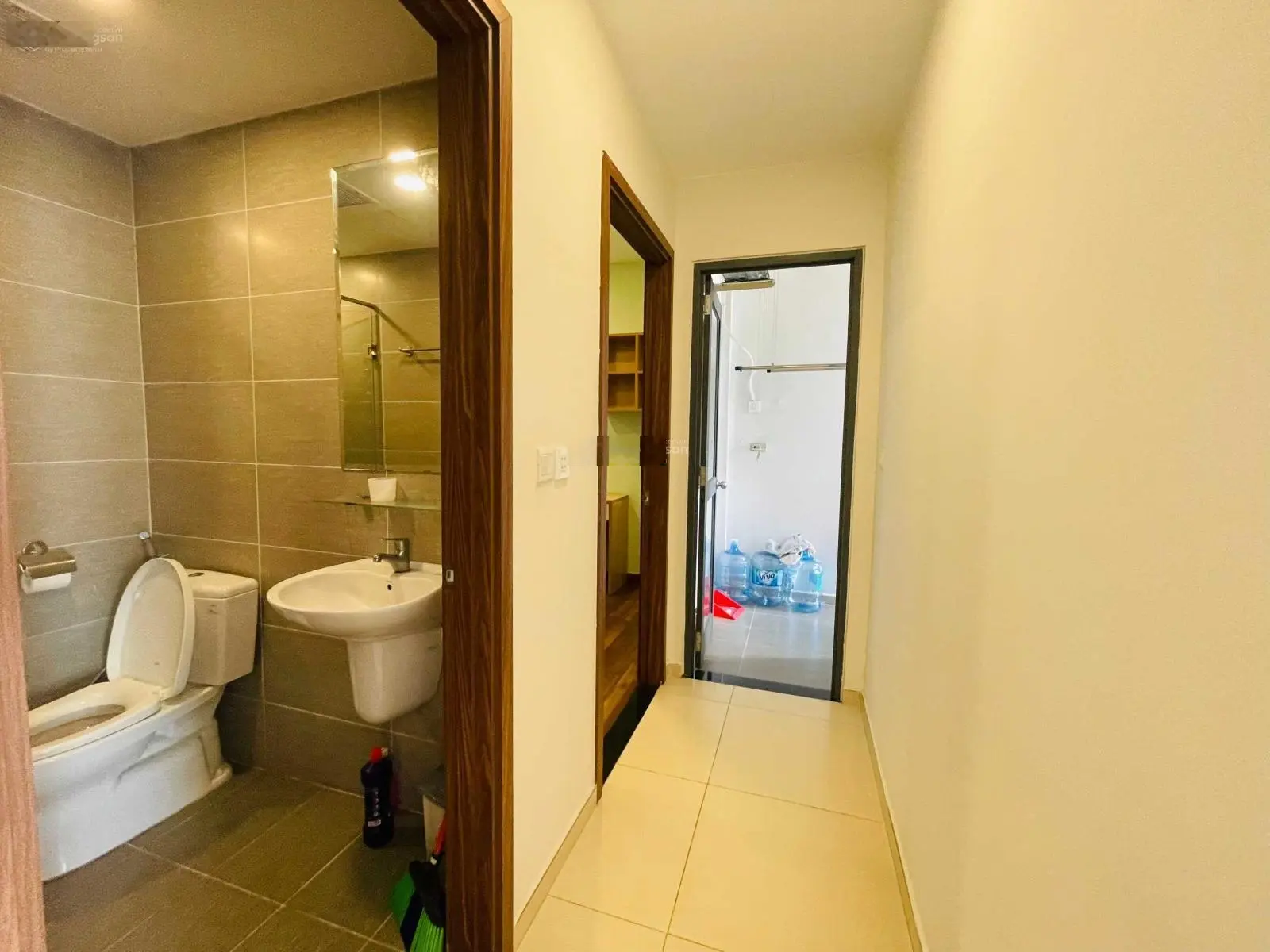 Bán căn hộ Pegasuite 60m2: 2PN 1WC, nhà rèm máy lạnh, tầng 18 view quận 1 - 0909 407 949