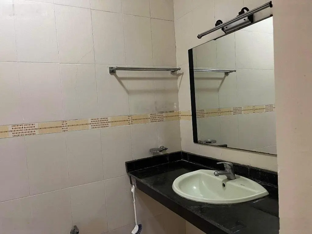 Tôn Đức Thắng - vip Đống Đa - lô góc - ô tô vào nhà - kinh doanh mọi loại hình - xây CCMN hoặc VP