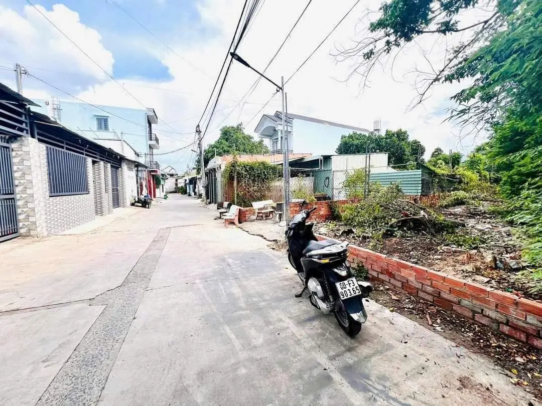 Bán đất sổ riêng gần trung tâm ngã 4 Nguyễn Khuyến - Đại Học Công Nghệ P. Trảng Dài