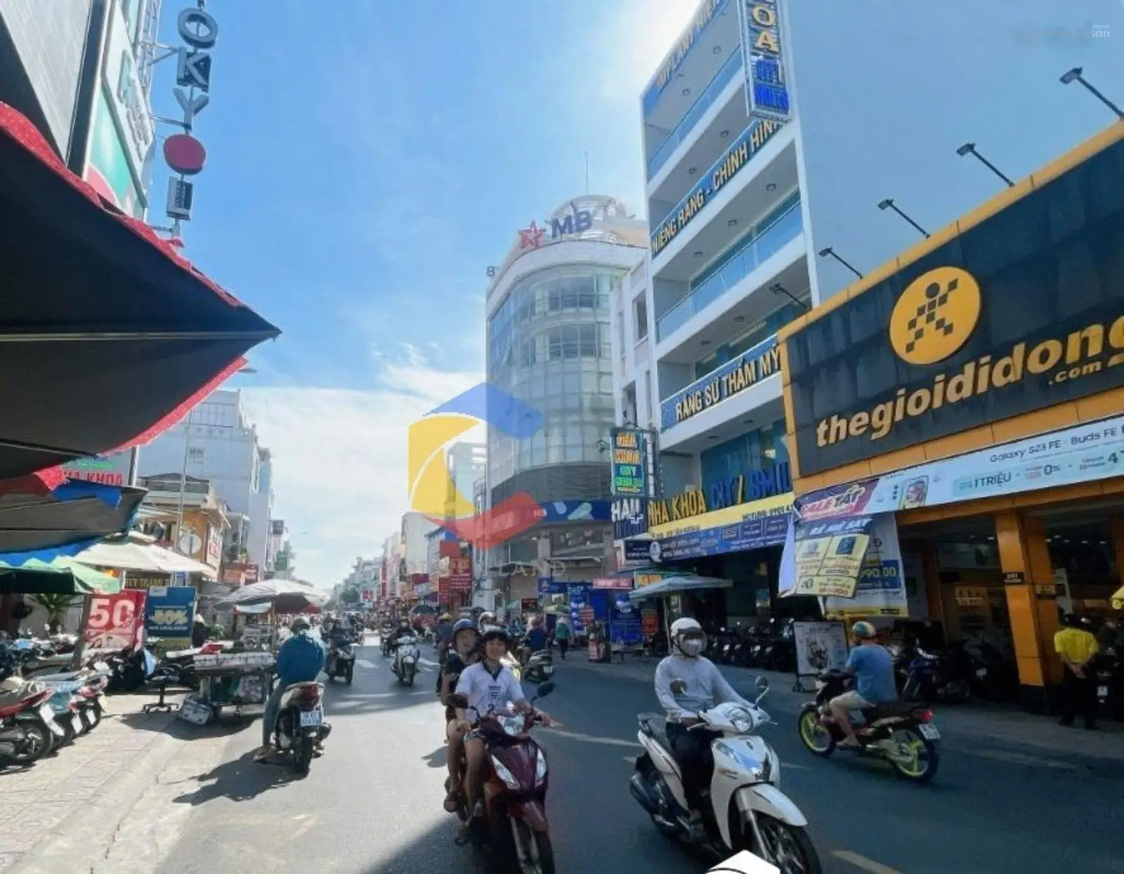 Bán nhà mặt tiền tân quí ,ngay aeon tân phú , dt 4.1x29 ,chỉ 14.9 tỷ .