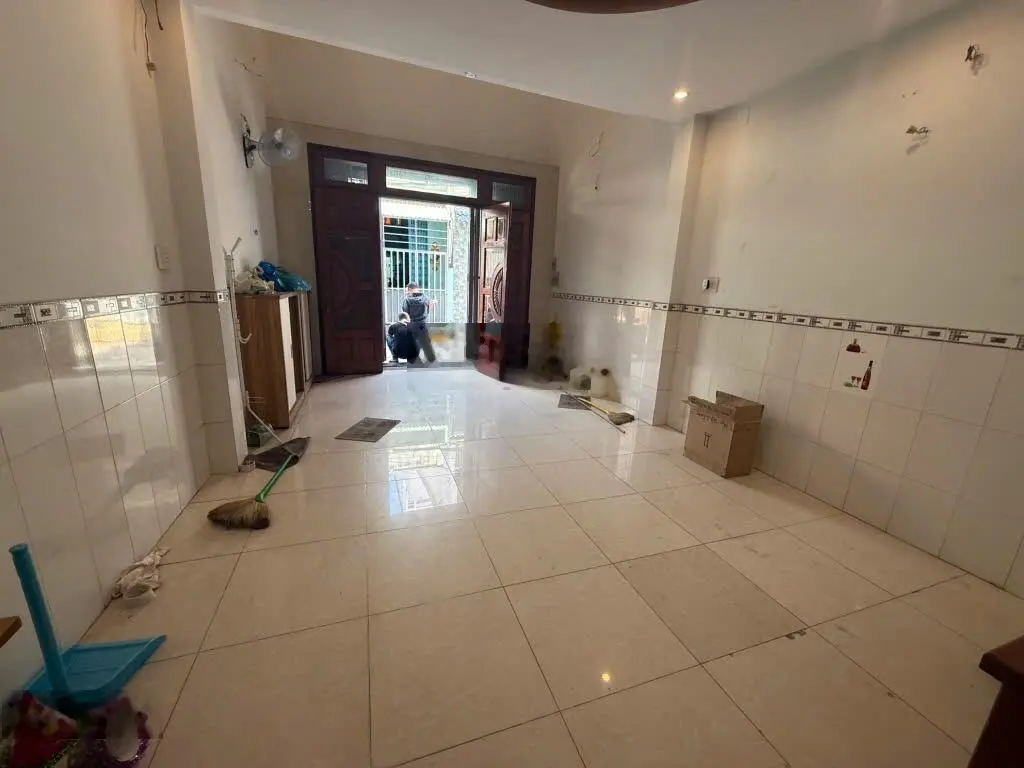 Bán nhà 5 tầng Liên Khu 10-11, 74m² - 4.2x18 - thang máy,tặng full nội thất, chỉ nhỉnh 7 tỷ