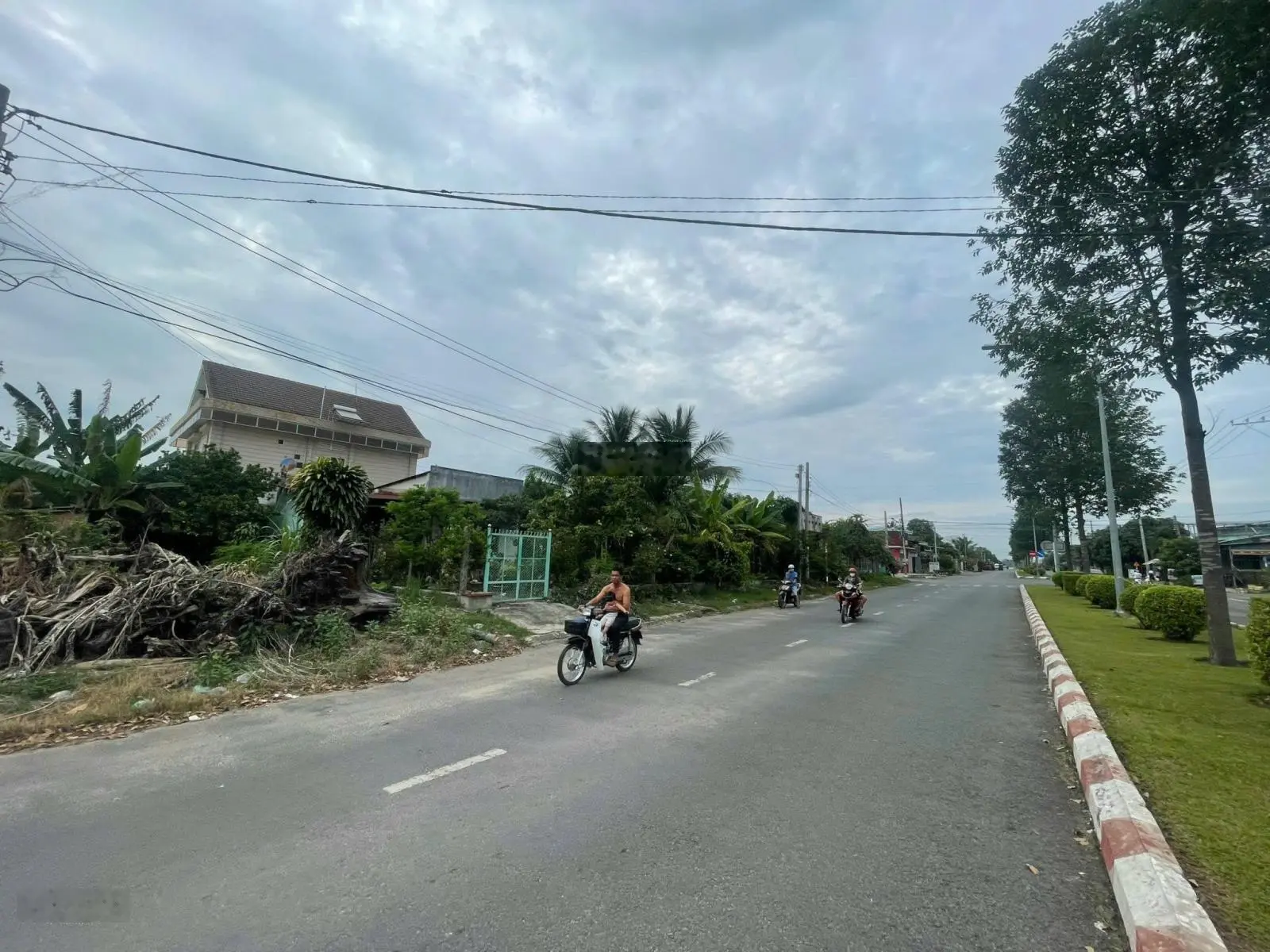 Cần bán gấp lô gốc Hòa Thành, Tây Ninh