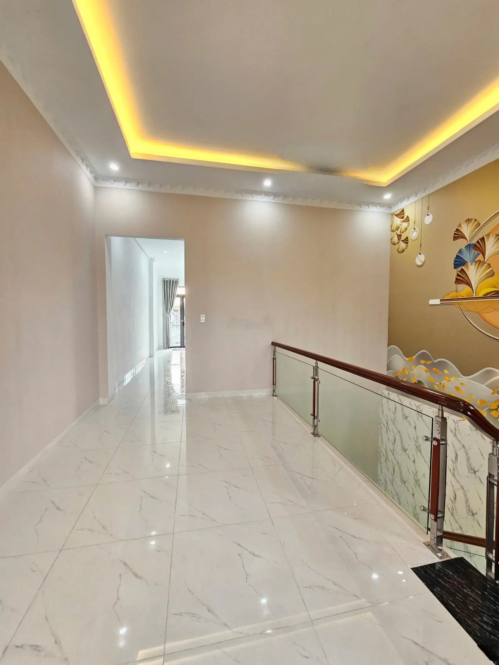 Nhà hoàn công: 4tỷ850, 97m2 nhà full nội thất sân ô tô KDC cạnh vòng xoay An Phú, TP. Thuận An