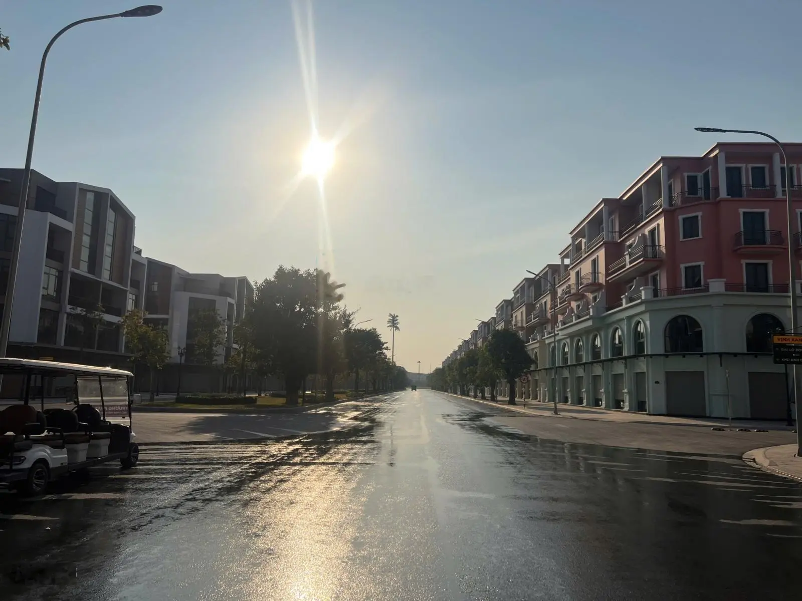 Cần bán căn Shophouse đại lộ Hừng Đông giá 10.7 tỷ, LH 0961694919