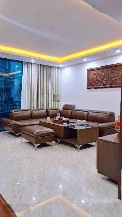 Bán liền kề La Casta Văn Phú, trục kinh doanh 73m2, 4 tầng, mt 5.4m, hoàn thiện đẹp, KD, VP, 18.xtỷ