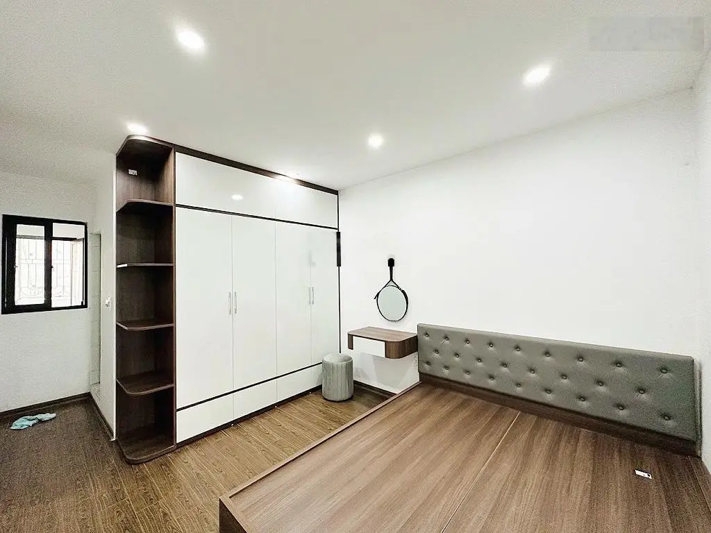 3,1 tỷ . 90m2 .Tập thể Đồng Xa , 3 ngủ , 2WC , 2 ban công