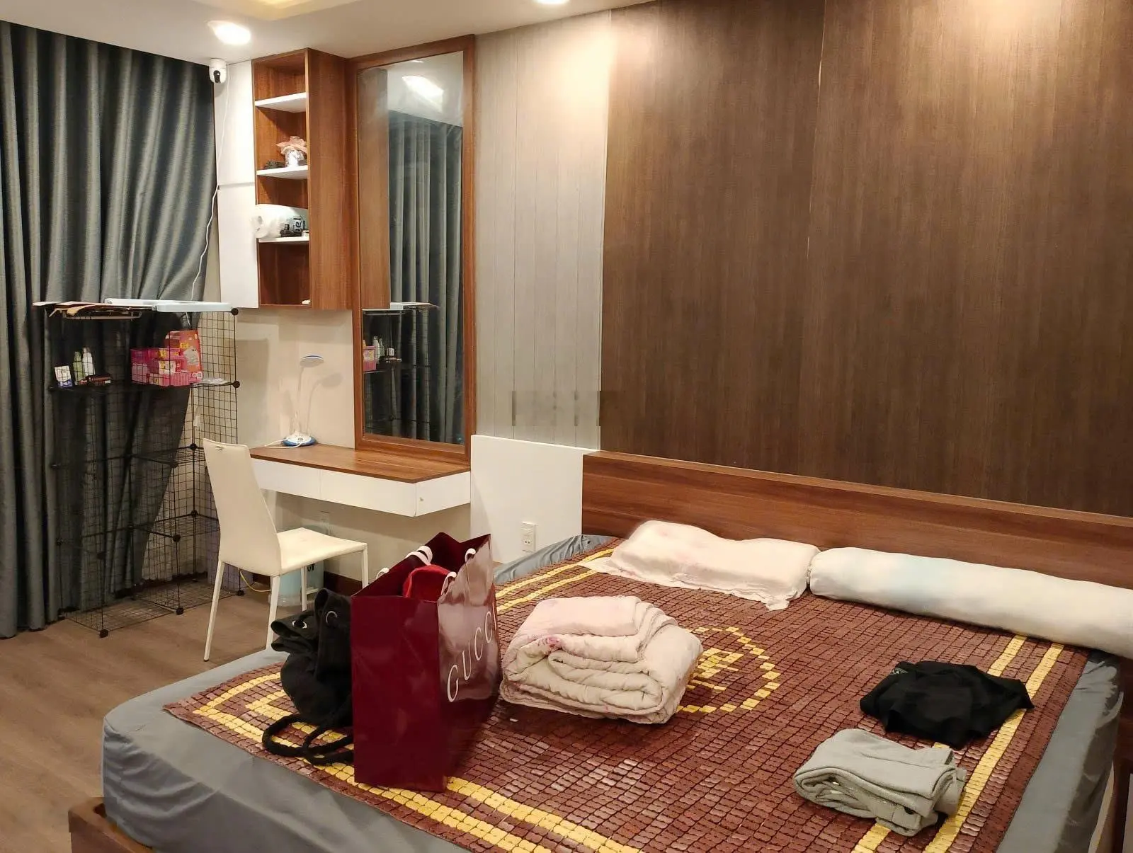 Bán nhà riêng chính chủ Nguyễn Xí, 4x16m 64 m2, 5 tầng giá tốt cho gia đình