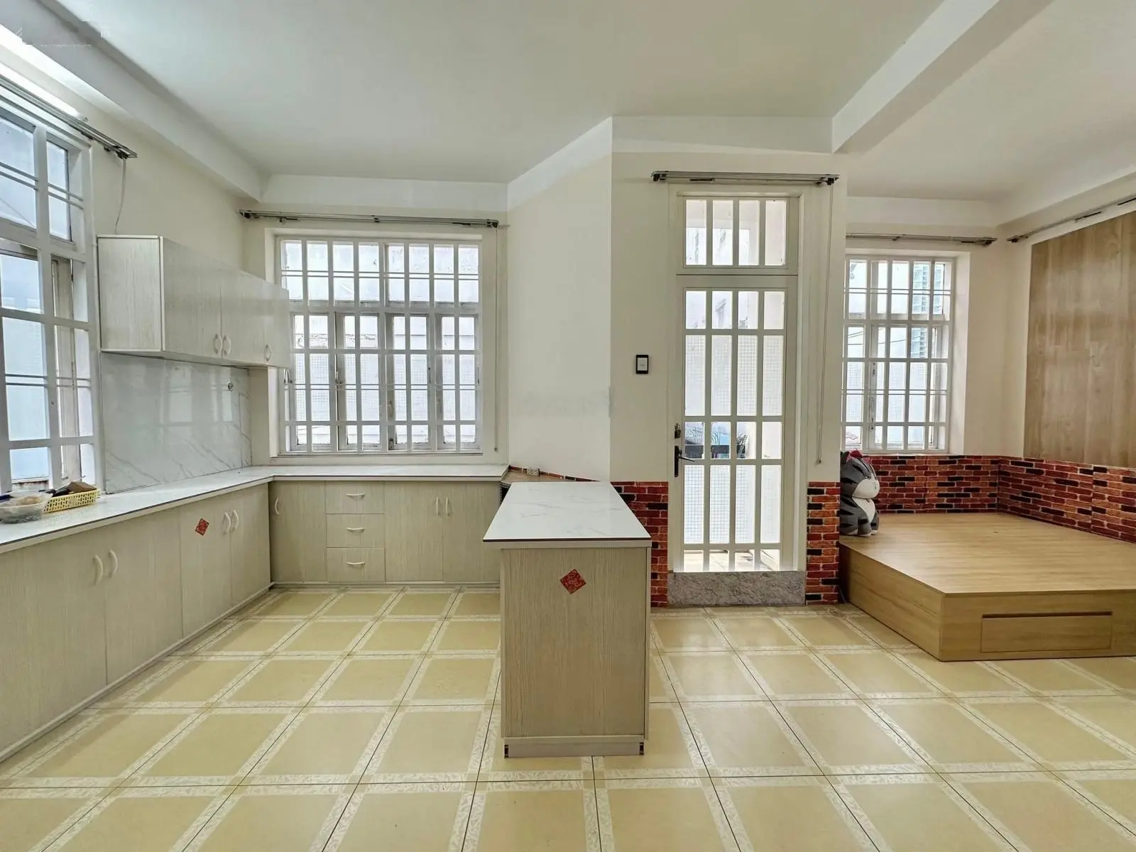 Kẹt tiền bán gấp nhà Nguyễn Đình Chính, P. 8, Phú Nhuận - Giá 3tỷ890/119m2, gần Ngã 4 Trần Huy Liệu