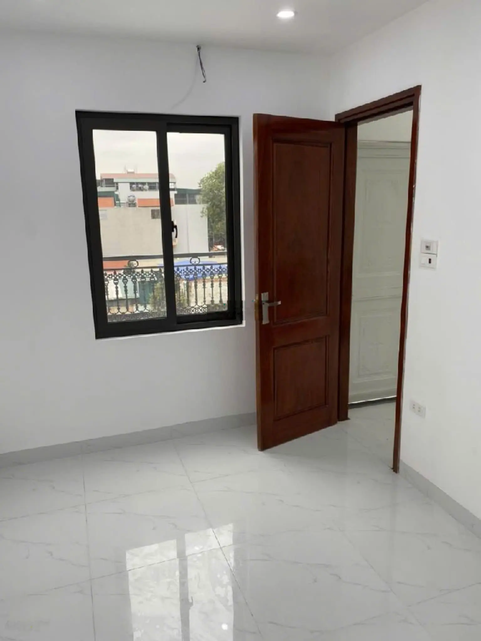 Hàng hot! Bán nhà riêng tại Nguyễn Văn Lộc, 12,4 tỷ, 52m2, 5 PN, 4 PT