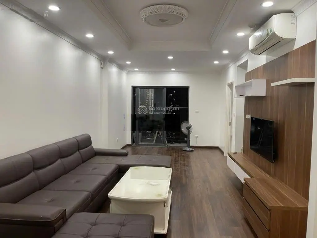 Gia đình cần bán gấp căn hộ 78m2 thiết kế 2 phòng ngủ tầng trung giá mềm siêu hiếm thời điểm này