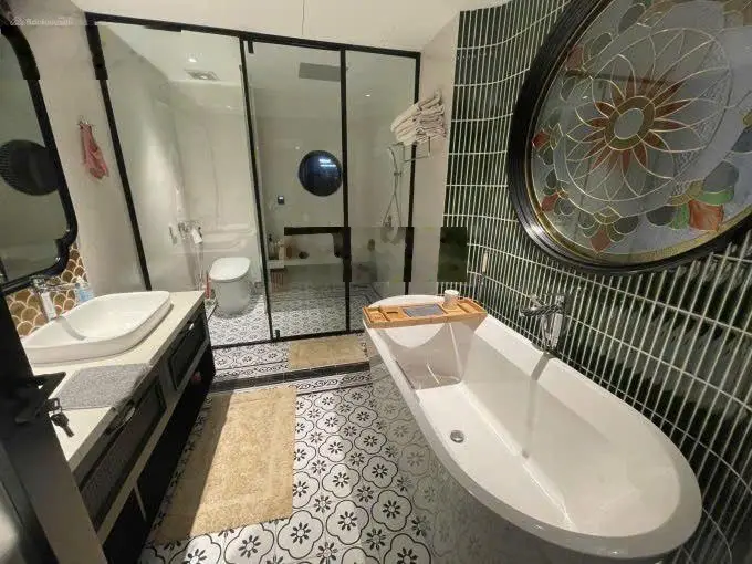 Bán toà nhà căn hộ 10 tầng diện tích 101m2 mặt tiền 8m full nội thất cao cấp khu phố Tây Hồ,Hà Nội