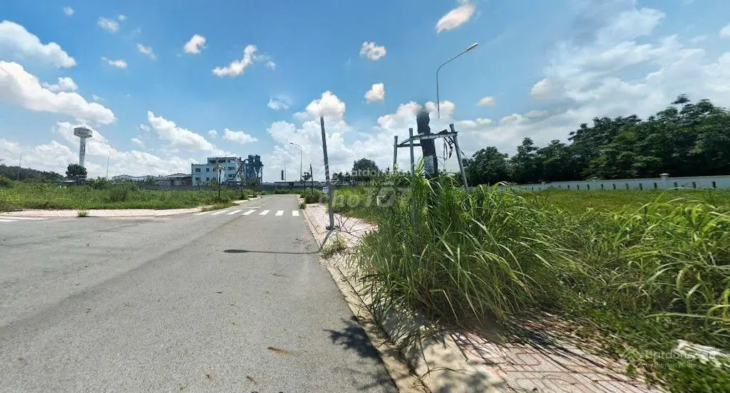 Đất đẹp ngay tại Chợ Tân An, Long An 100m2 780 triệu