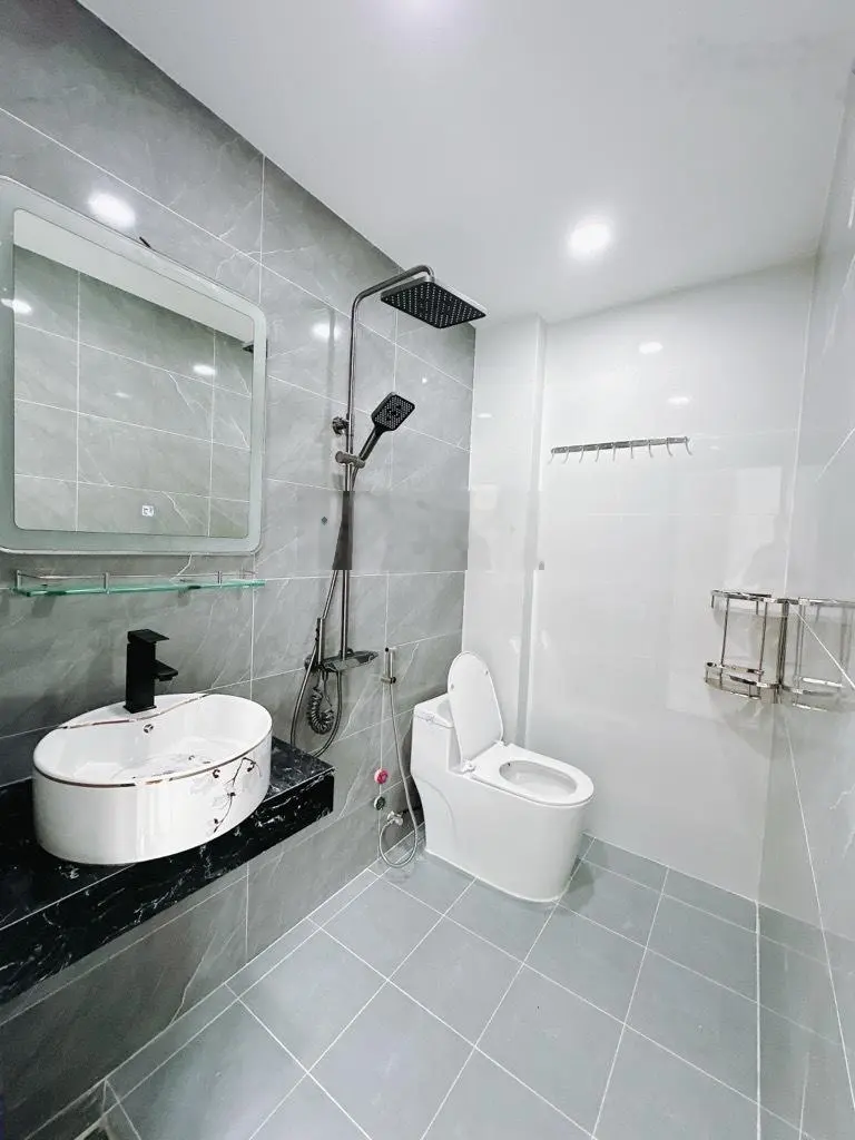Nhà đẹp vuông như tờ A4 giá 4 tỷ 9