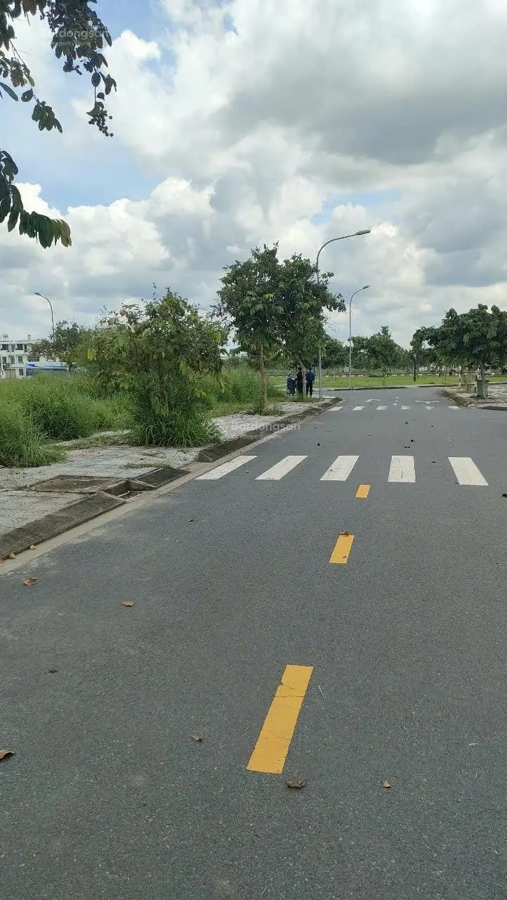 Bán nhà 1 trệt 1 lầu trung tâm thương mại thị trấn Trảng Bom Đồng Nai