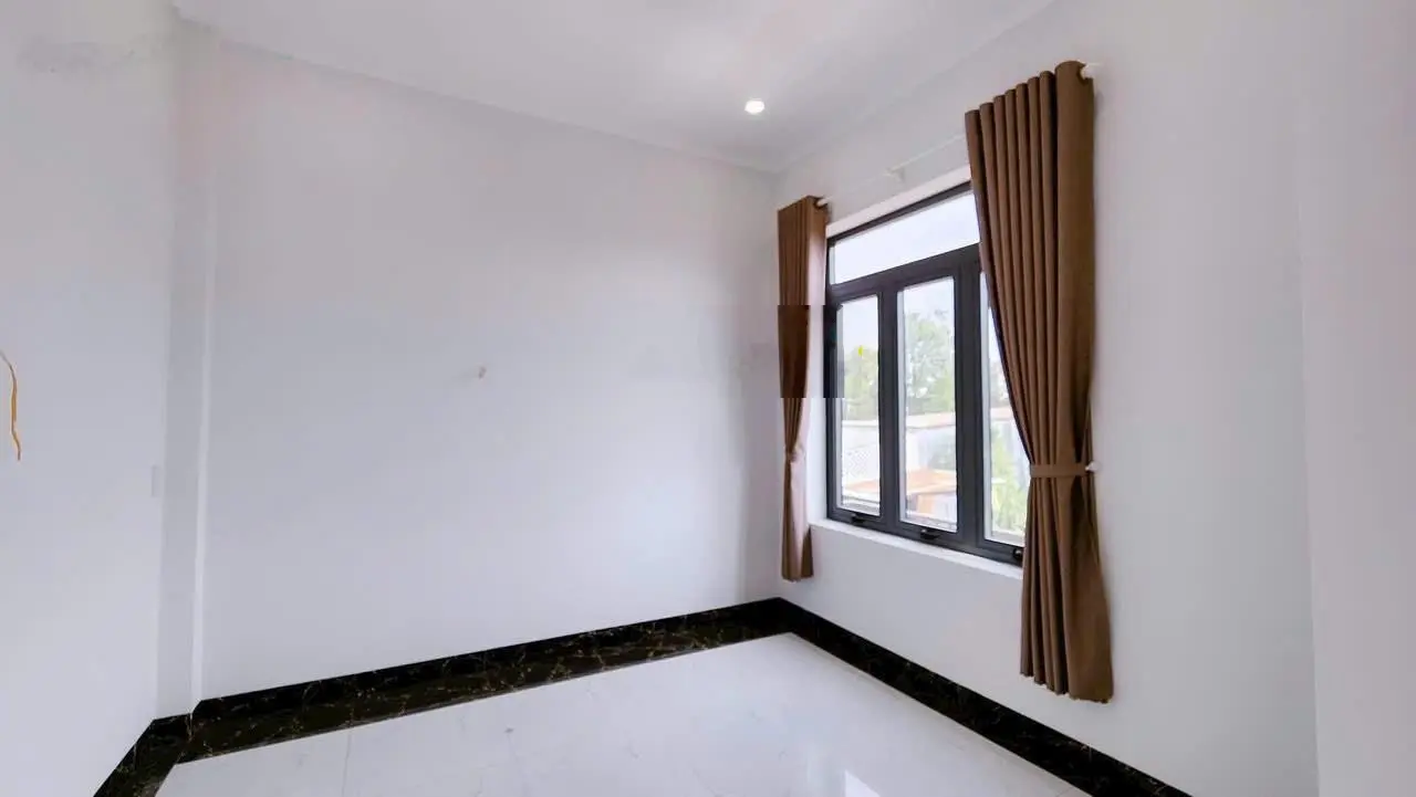 Bán nhanh nhà đẹp 184 Giải Phóng, ngay trung tâm Buôn Ma Thuột