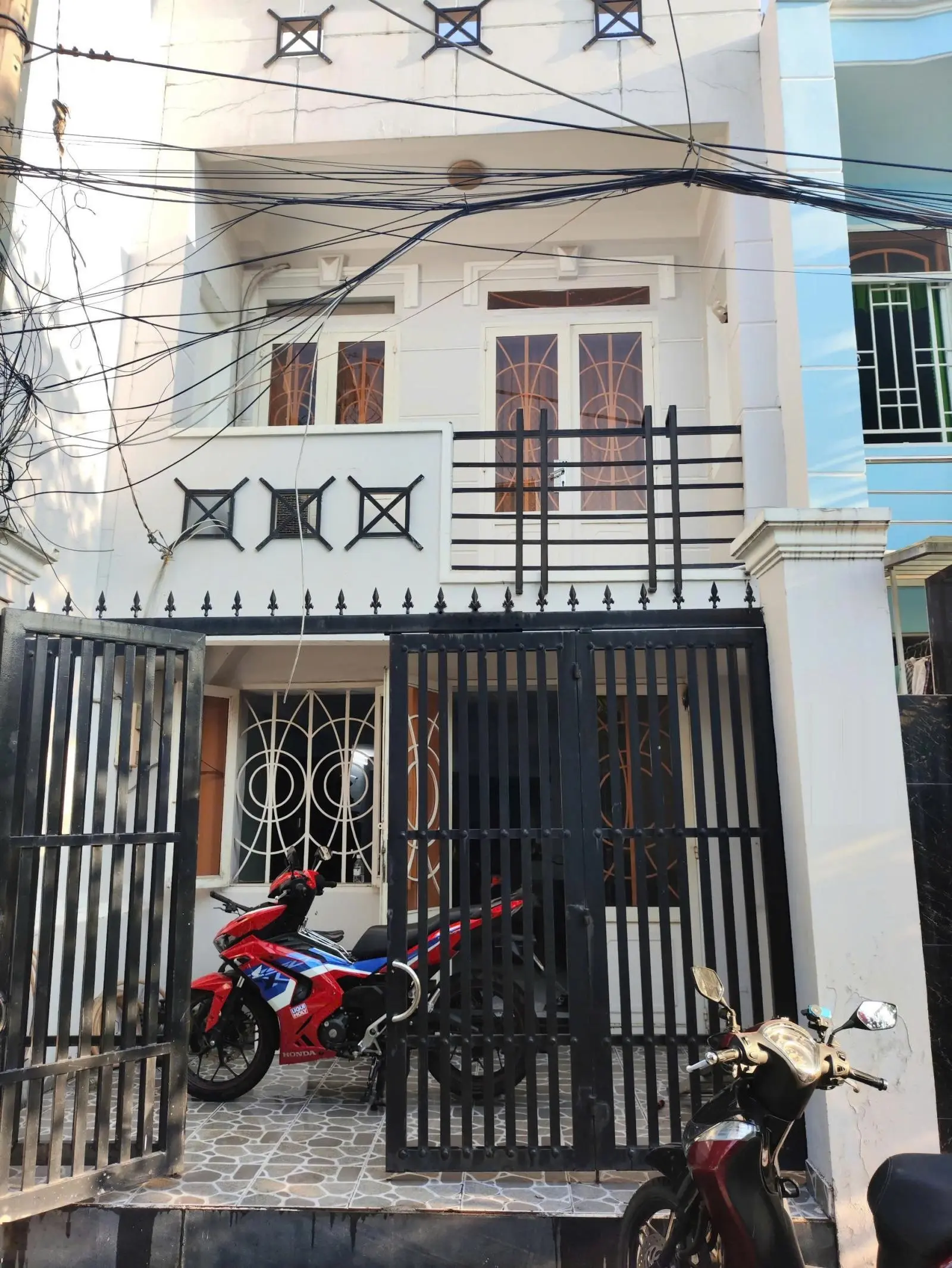 Nhà 1 trệt 1 lầu, ngay chợ Hiệp Bình, giá 4,8 tỷ