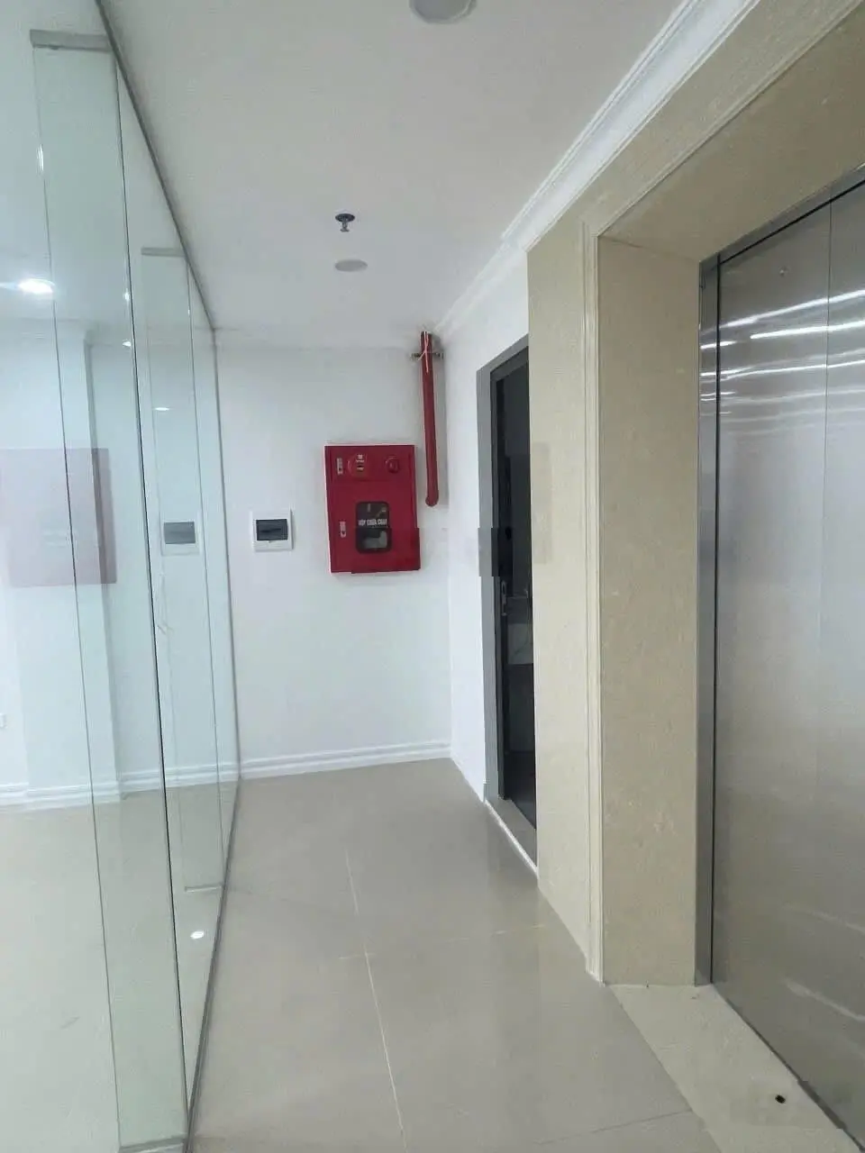 Hạ Chào 7Tỷ Bán Gấp Nhà 9 Tầng Mặt Phố Hồ Tùng Mậu Cầu Giấy, DT65/70M MT 5M Giá 39Tỷ.