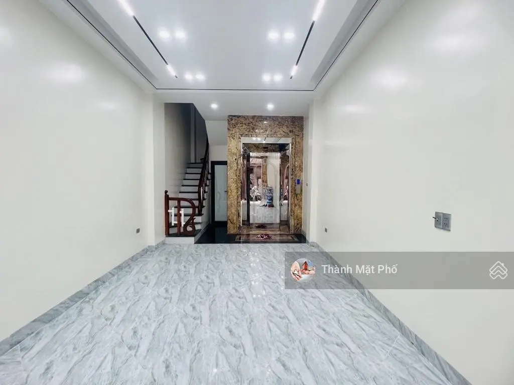 Bán nhà Tư Đình, Long Biên 45m2 6T 10.2 tỷ. Thang máy, oto, hướng Đông Nam