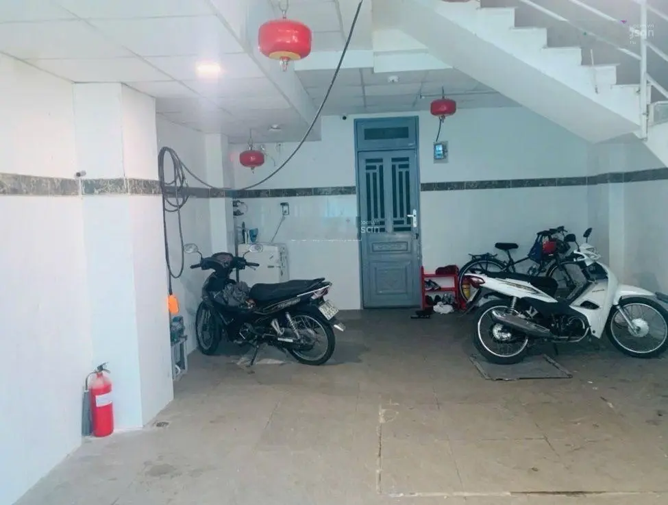 Bán dãy trọ 13 phòng, ngay trường Đại Học Maketing Q7, 100m2, 5T nhỉnh 7 tỷ, gọi ngay: 0938827657