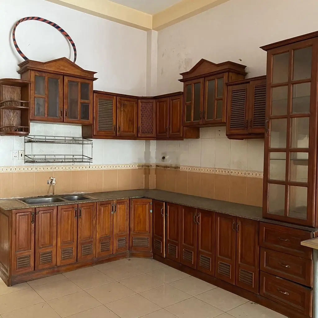 Cần bán gấp nhà phố 2 lầu 148m2, sổ hồng riêng, khu an ninh, giá 6tỷ5