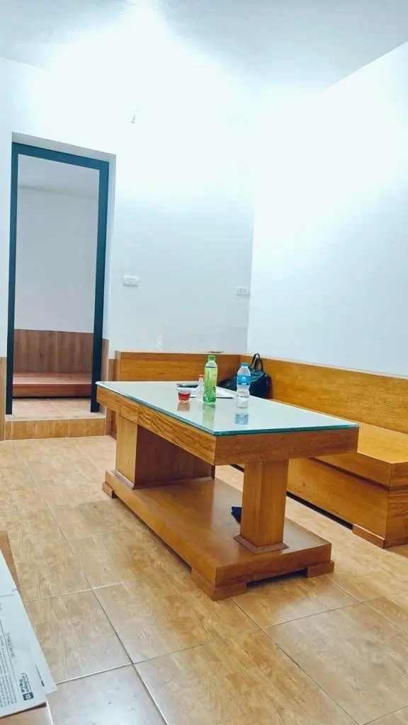 Bán nhà TT Doãn Kế Thiện 3 ngủ. DT 66m2, dưới chân bãi đỗ xe, hàng xóm toàn nghệ sỹ, 2,58 tỷ