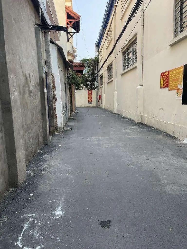 bán nhà ngõ 4 chỗ đỗ của phố Nguyễn Lân quận Thanh Xuân.