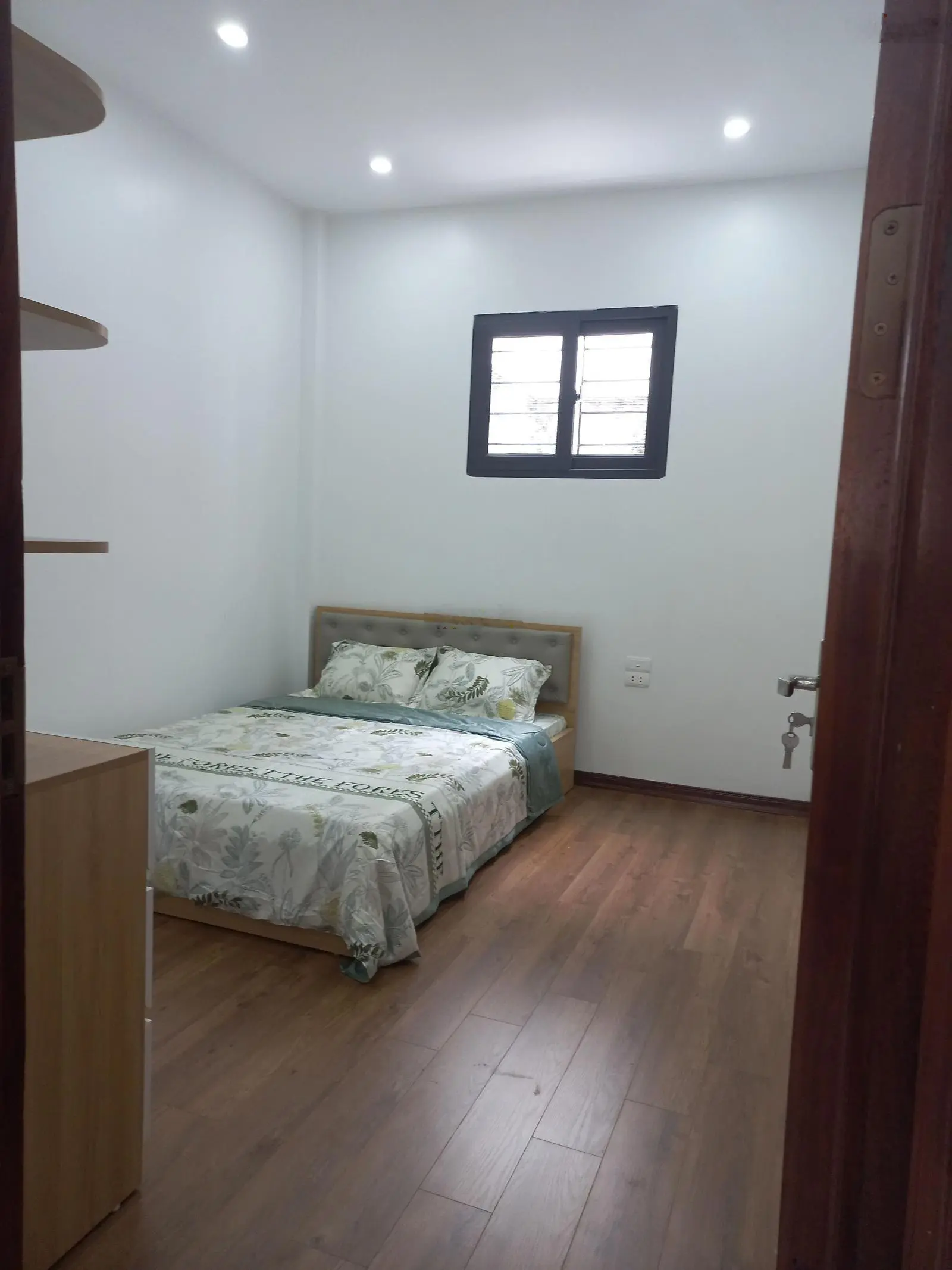 Tôi chính chủ cần bán nhà 59 ngõ 580 trường chinh, đđ, ô tô đỗ cửa, kinh doanh, 40m ra phố