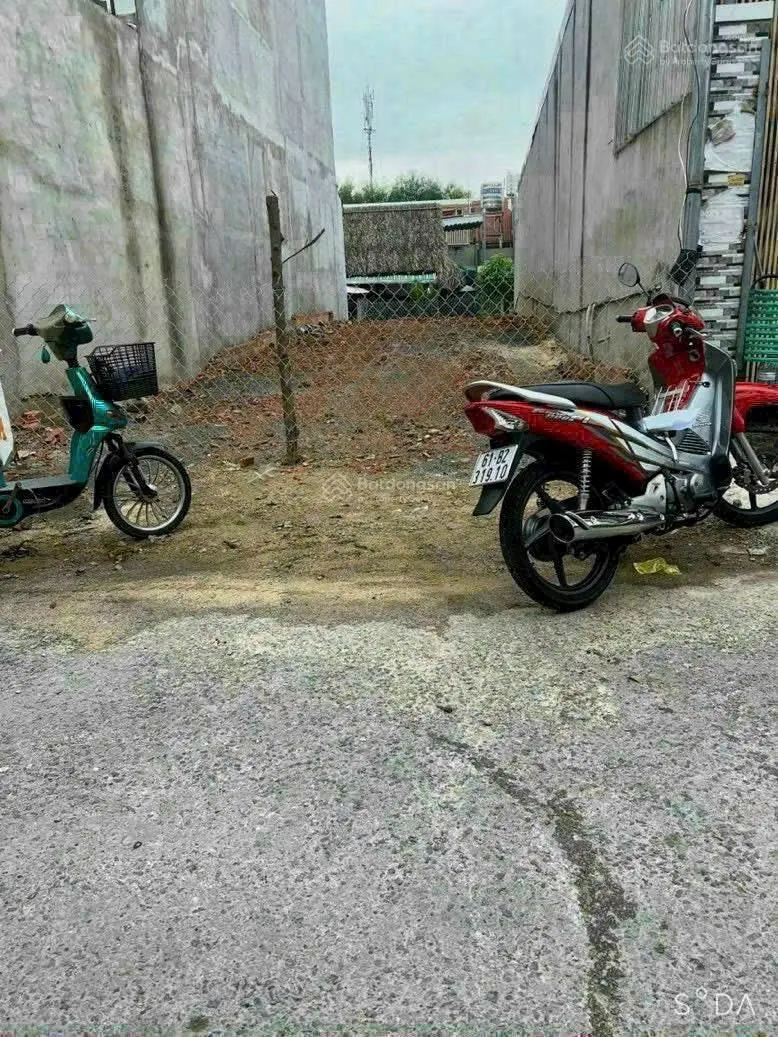 Đất nằm ngay mặt tiền đường Lê Thị Hoa , Bình Chiểu Ngay Trường THCS Bình Chiểu Giá 1Ty400Tr/90M2