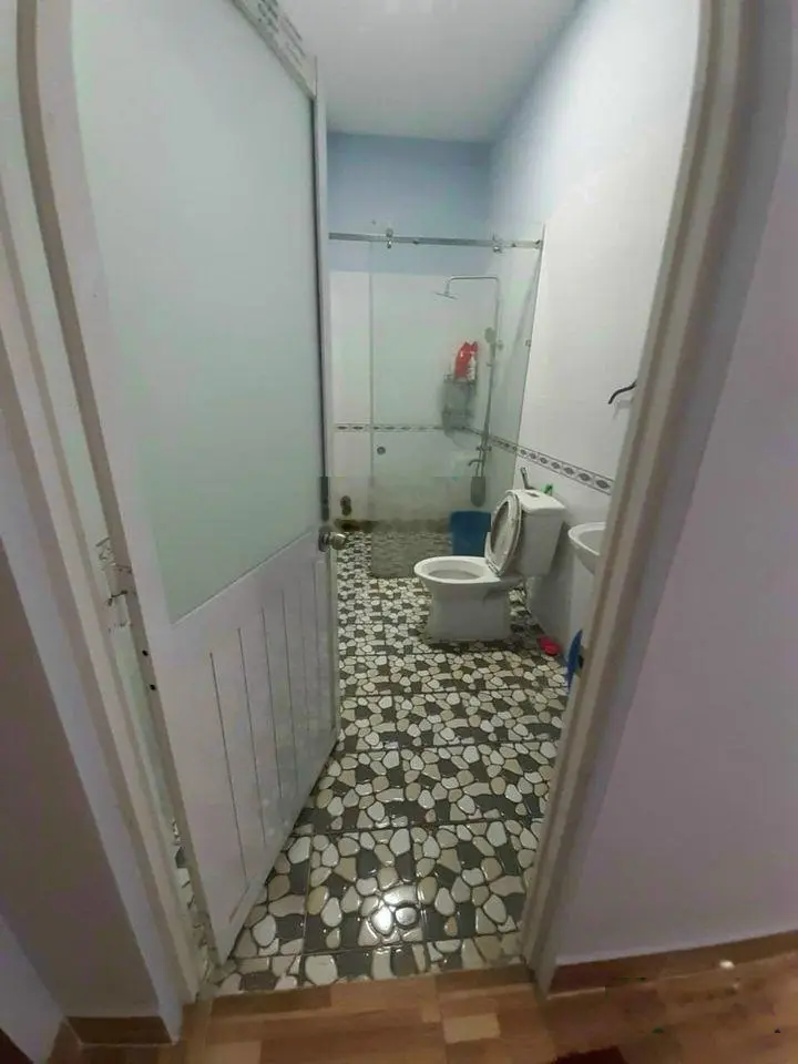 Bán nhà 1 trệt 1 lầu, 90m2, phố Bà Triệu, Thị Trấn Hóc Môn, huyện Hóc Môn, sổ hồng riêng GIÁ 2 TỶ 7