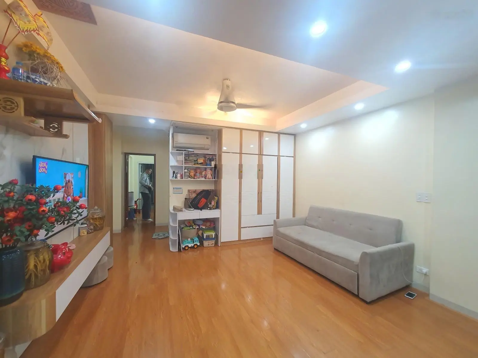 Bán căn hộ mini 60m2 2 ngủ giá chỉ 1.9 tỷ Đường Láng, Phường Láng Hạ, Q Đống Đa