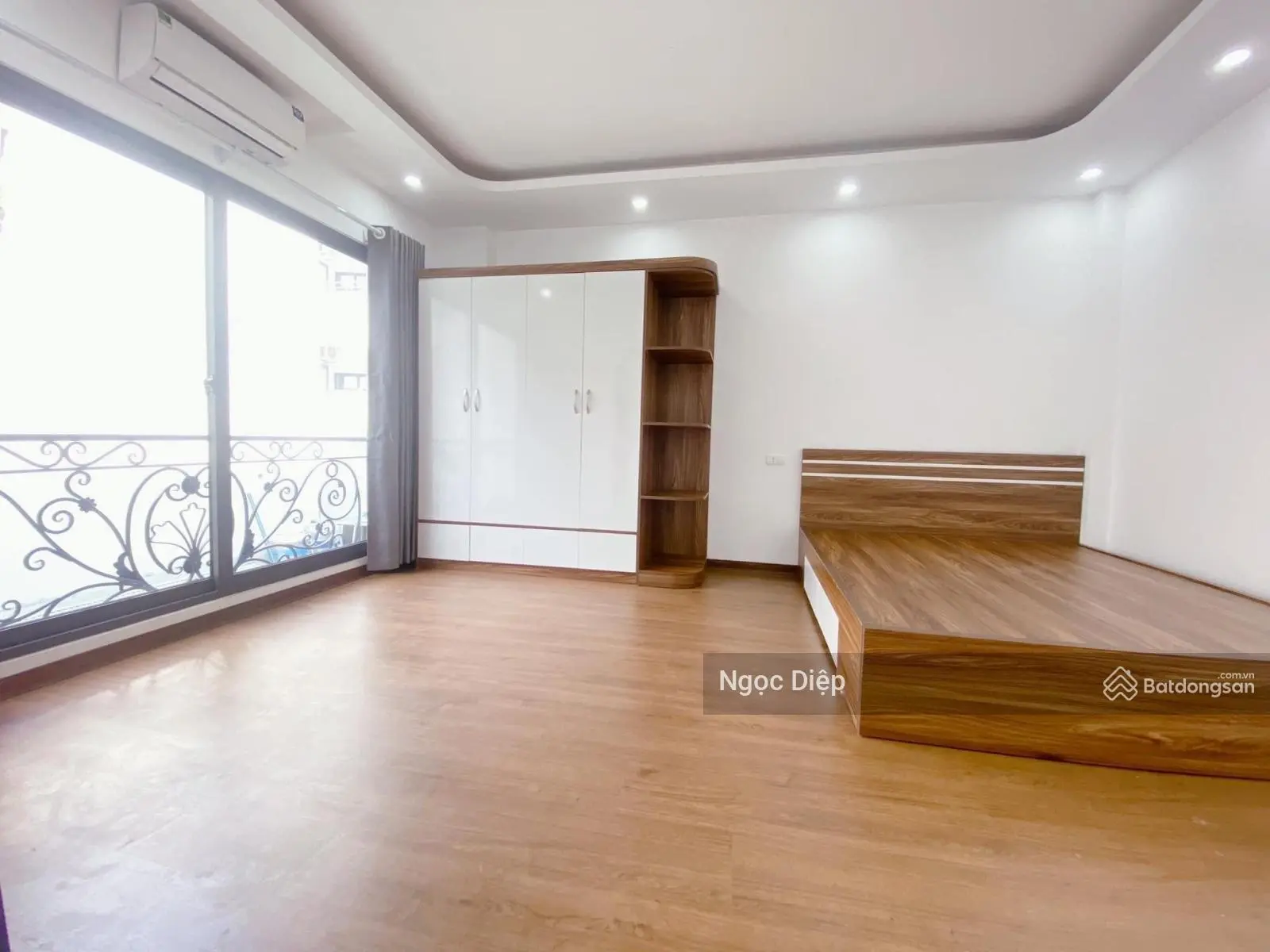 Bán nhà ngõ 52 đường Mỹ Đình - sát phố - lô góc - 35m2 x 6T x 5.9m MT x 6.2tỷ 0945 453 ***