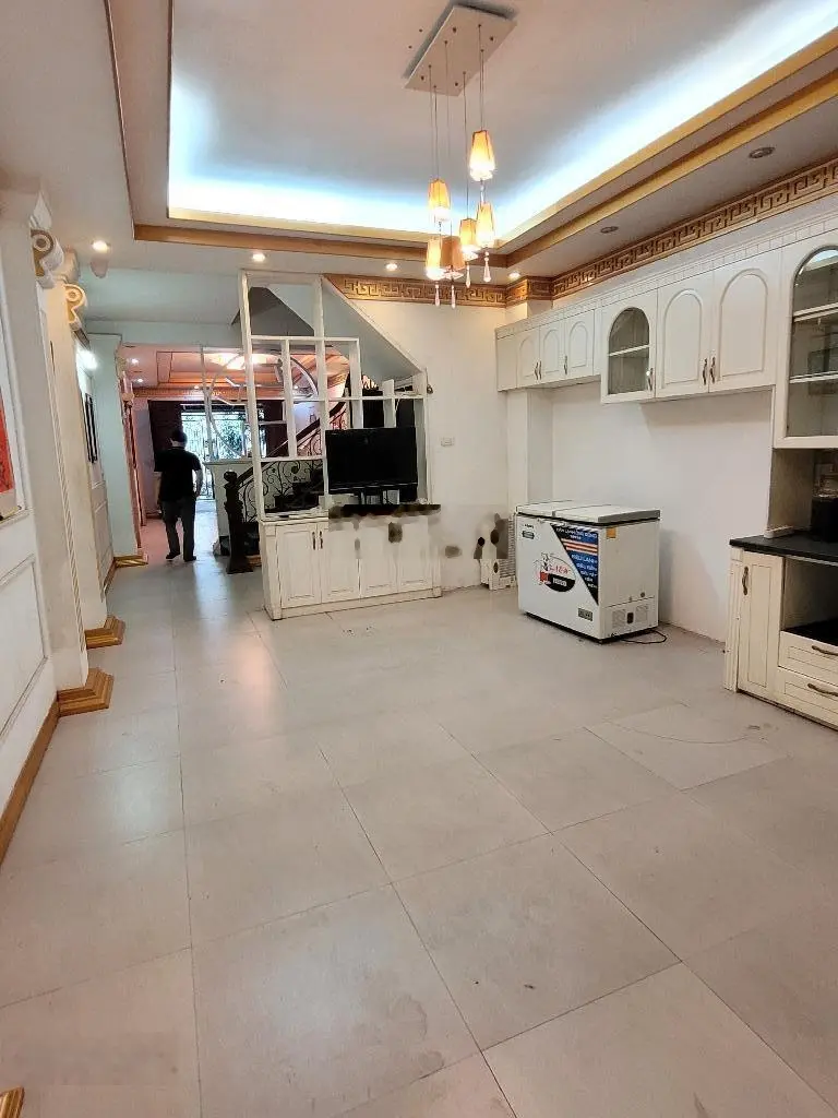 Bán biệt thự phân lô - vỉa hè - ô tô tránh đỗ - phố Nguyễn Khuyến, Hà Đông 5 tầng - 106m2 - 25 tỷ