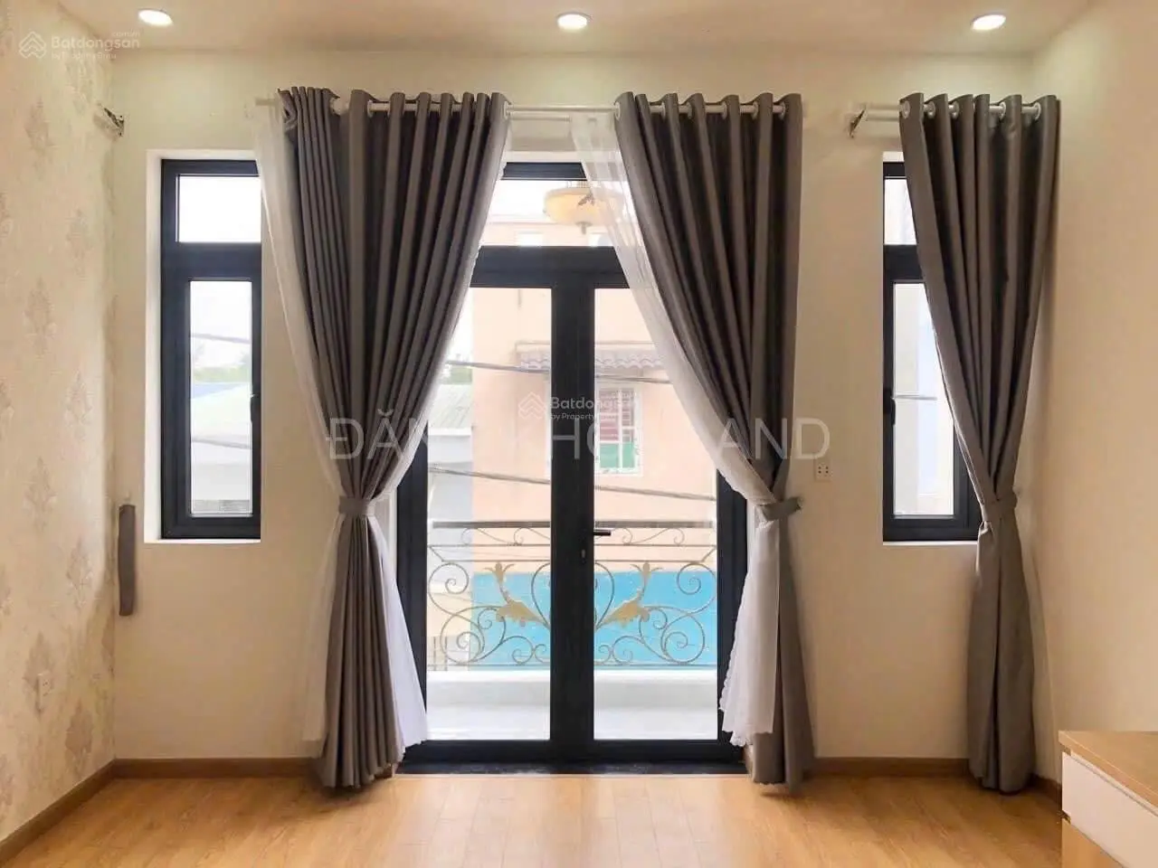 Nhà đẹp 3 tầng hẻm xe hơi 5m - đường Số 22 Linh Đông, sát Phạm Văn Đồng, thuận tiện lên trung tâm