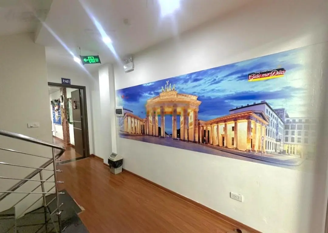 Bán nhà Đội Cấn Ba Đình mặt ngõ 279 Đội Cấn ô tô chạy kinh doanh vỉa hè 6T thang máy 63m2 25.9 tỷ