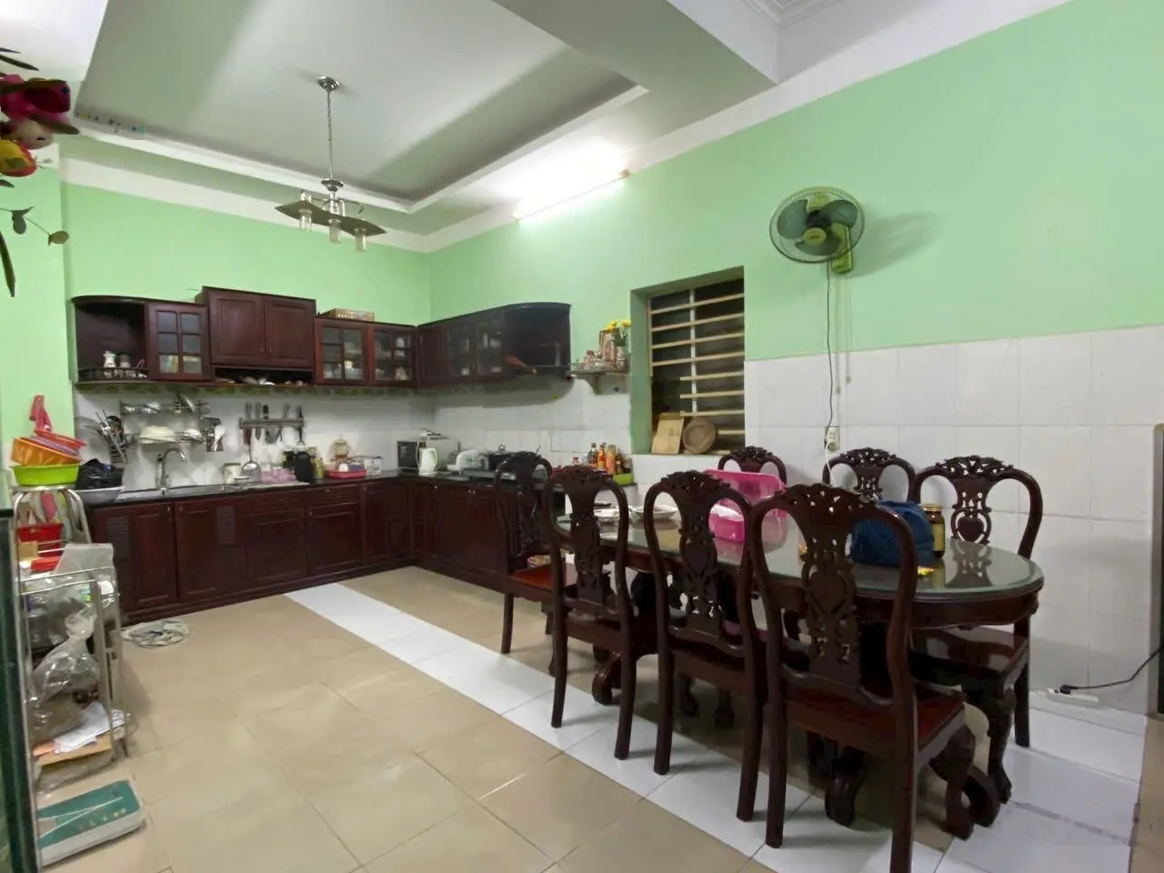 Bán nhà Q7, ngang 6,4m x 16m Nhà 3 tầng 3pn 4wc sổ cn 85m2 hoàn công đường Huỳnh Tấn Phát.