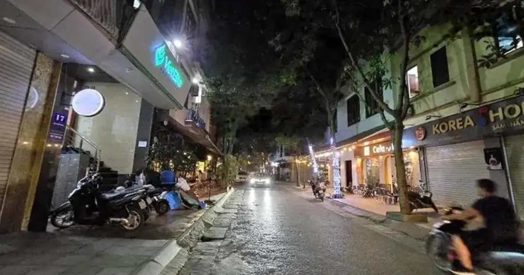 Nhà mặt phố Thượng Đình Thanh Xuân. Dt26m x 3 tầng giá 4.8 tỷ. Kinh doanh đỉnh, ô tô tránh. SĐCC