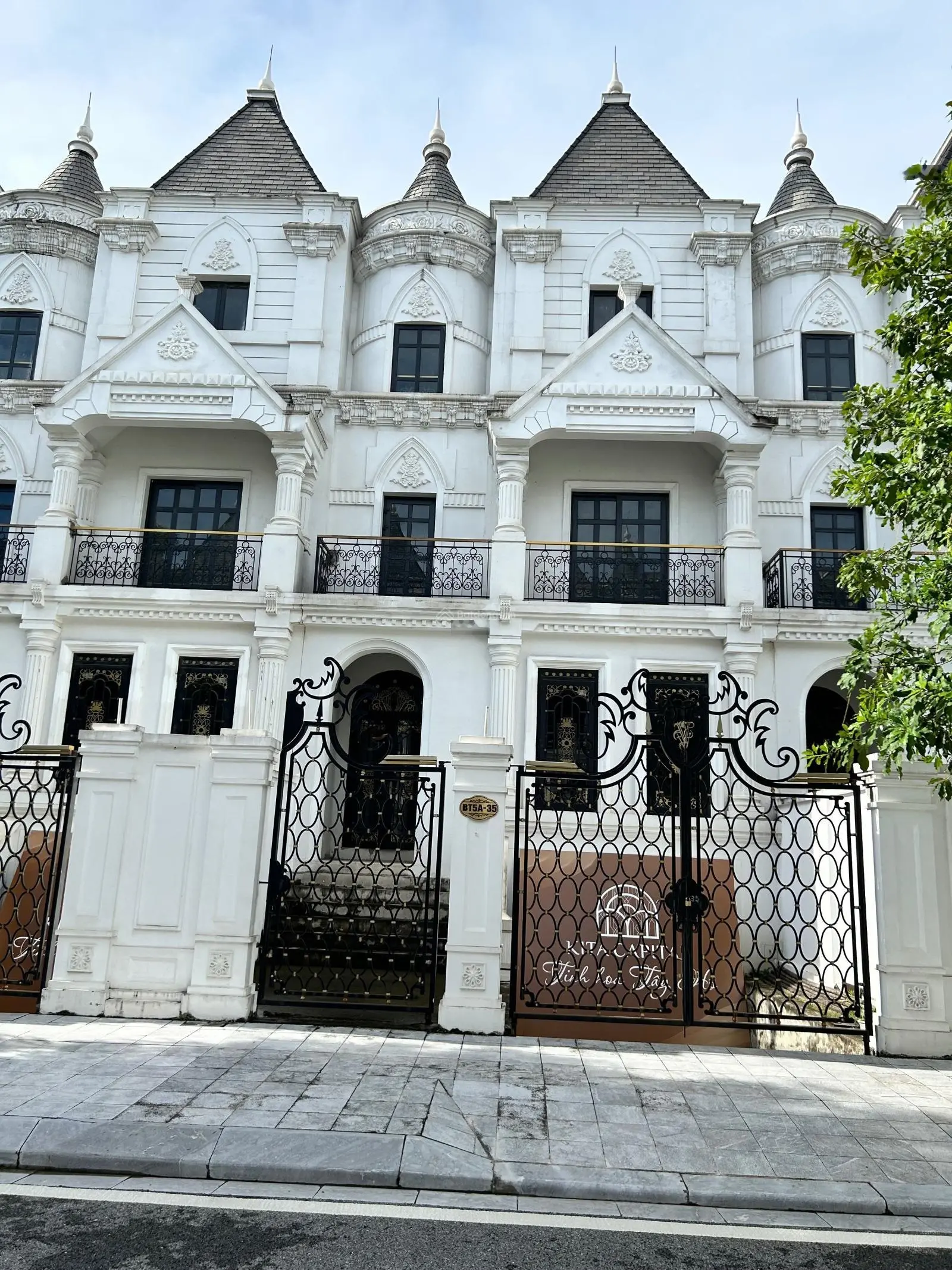 Bán biệt thự Ciputra, khu mới, hàng xóm cấp cao, an ninh 24/7, 180m2, 48 tỷ