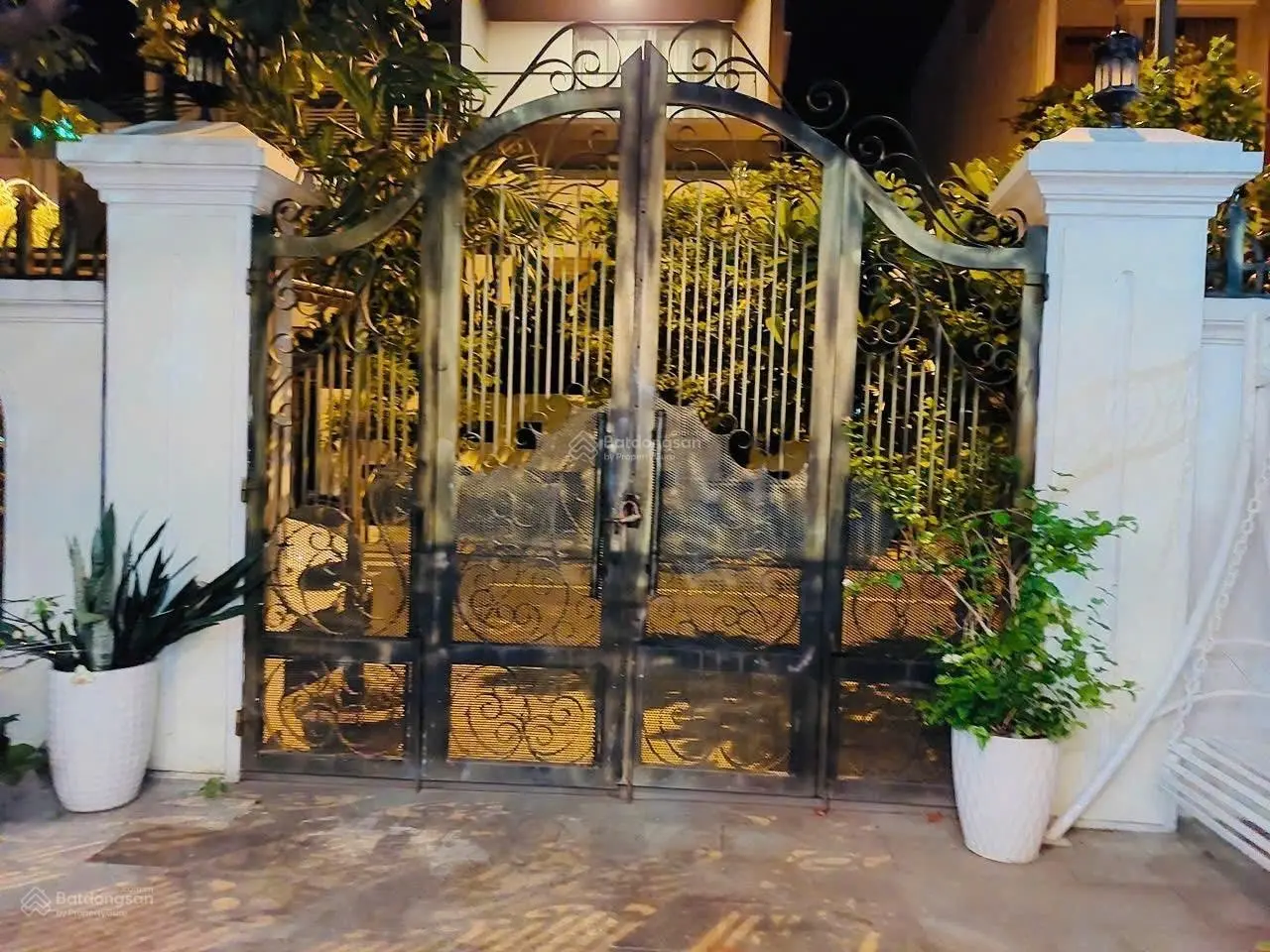 Bán nhà biệt thự hà quang giá cực tốt