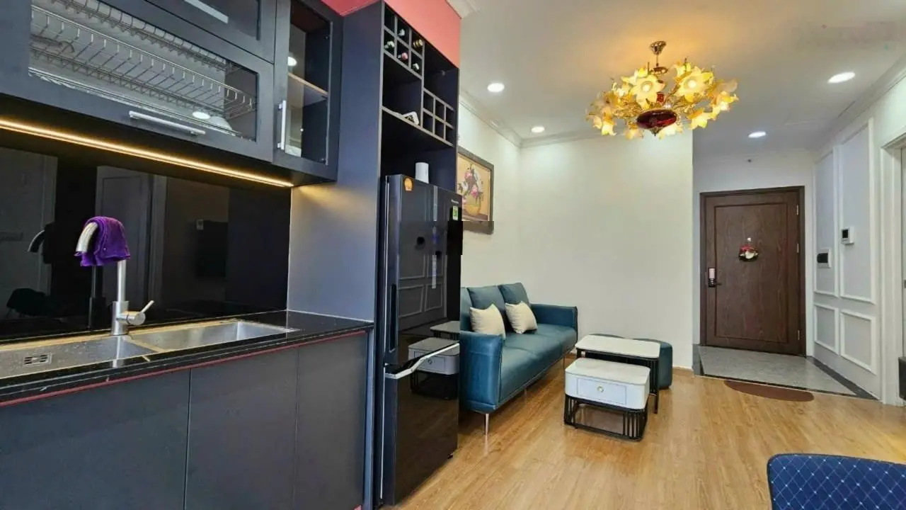 Bán nhanh gấp ai nhanh thì còn căn hộ 2 ngủ BC Đông Nam hiếm tại tòa Goldenland Nguyễn Trãi, sổ đỏ