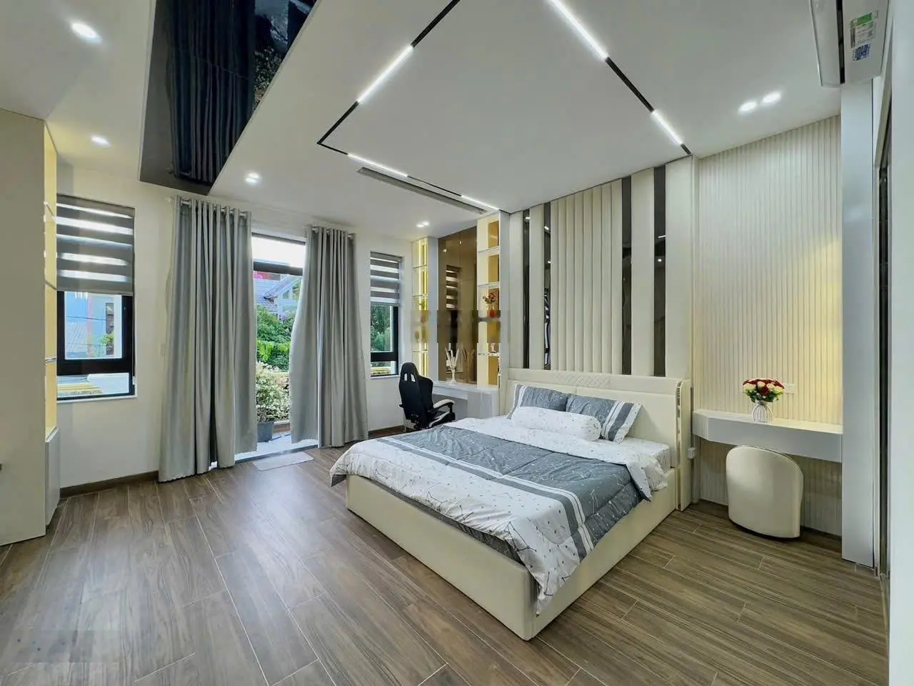 Nhà đẹp full nội thất hẻm xe hơi, ngay linh trung thủ đức, 3pn-3wc giá 2t550 tl