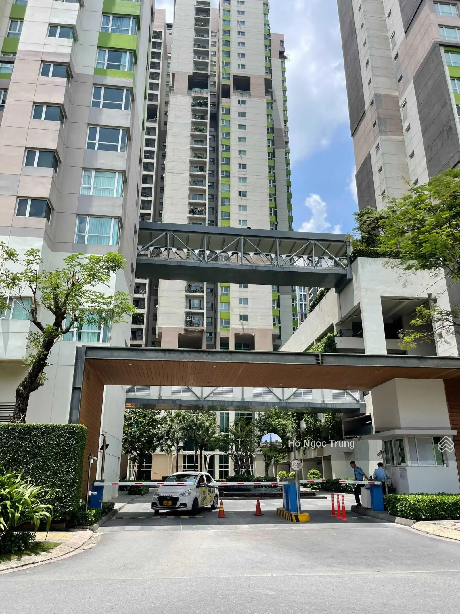 Chủ bán 2 tòa nhà cao ốc văn phòng 10x20m cho thuê nhanh khu huy hoàng thạnh mỹ lợi quận 2