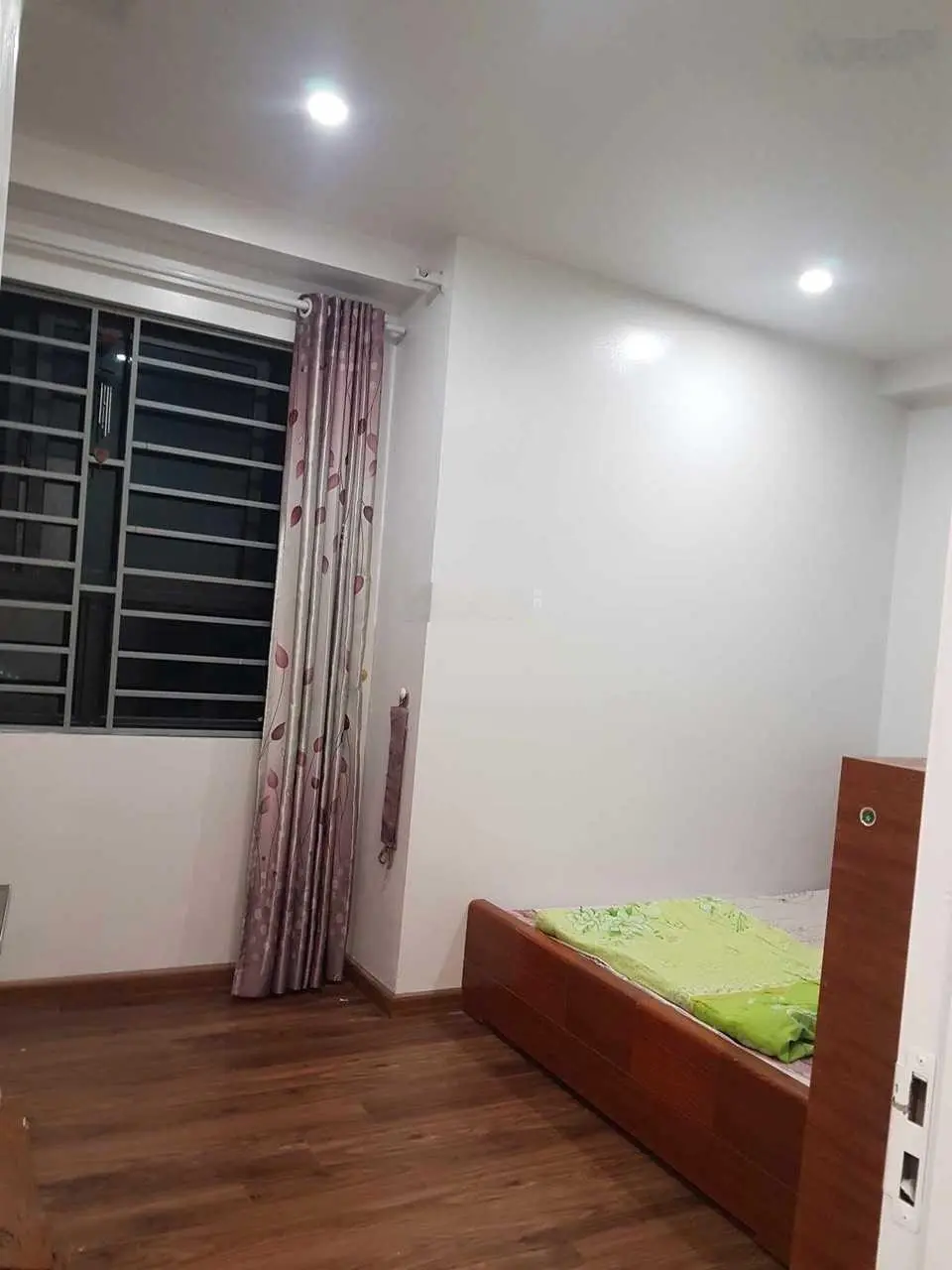 Bán gấp căn hộ 2 ngủ tầng trung CT11 Kim Văn Kim Lũ (Vinaconex2) - đầy đủ nội thất - giá rẻ nhất
