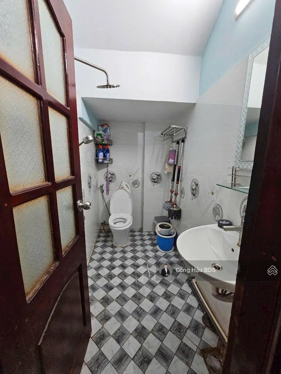 Tài Sản Cần Bán Gồm Nhà Trệt Lầu + 8 Phòng Trọ. DT: 150M2. (5x 30M). Full Thổ cư. Trung Tâm Dĩ An