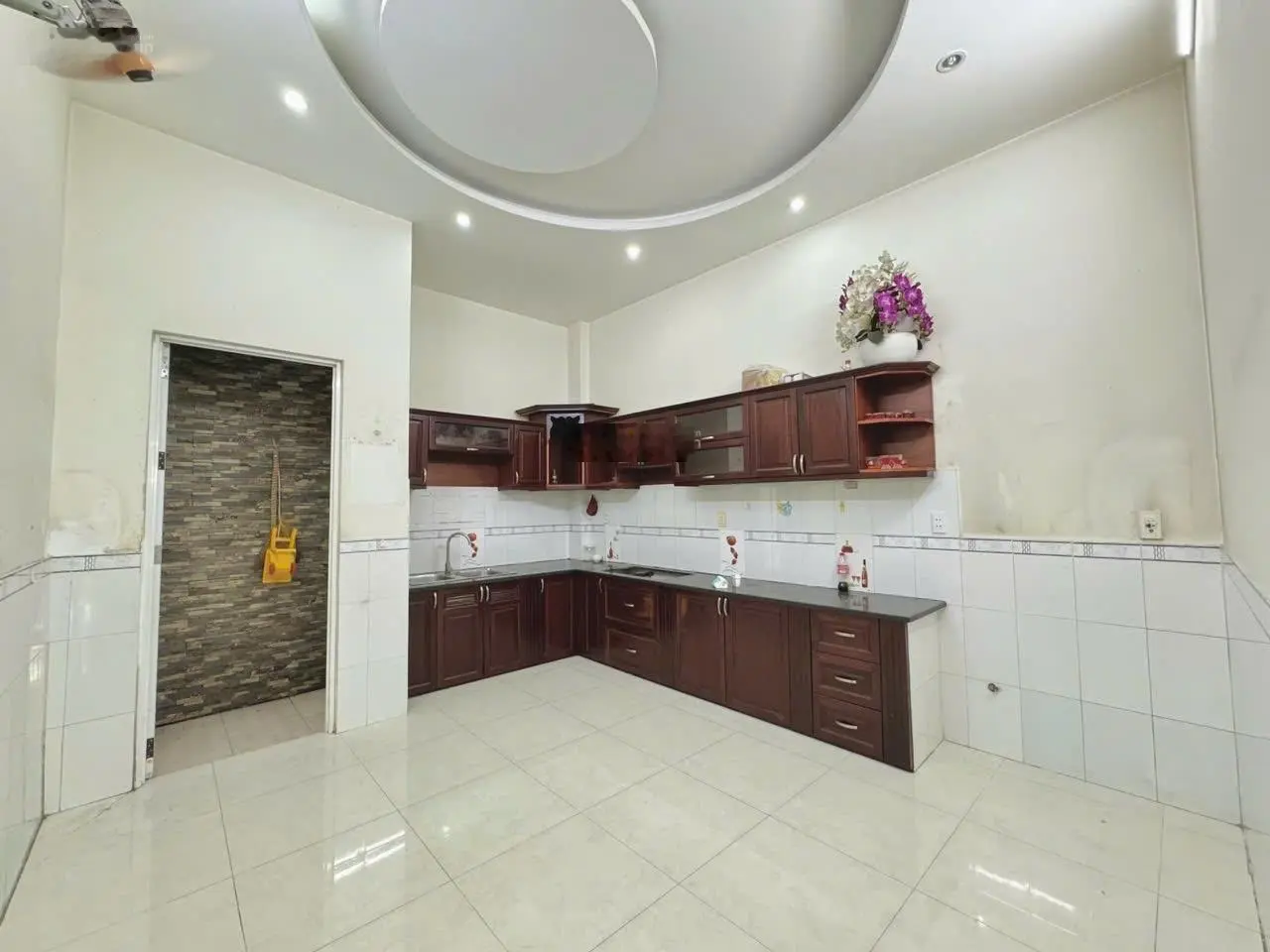 Bán nhà hẻm 6m thông đường Thoại Ngọc Hầu Quận Tân Phú 4 tầng 4mx20m chỉ hơn 8 tỷ