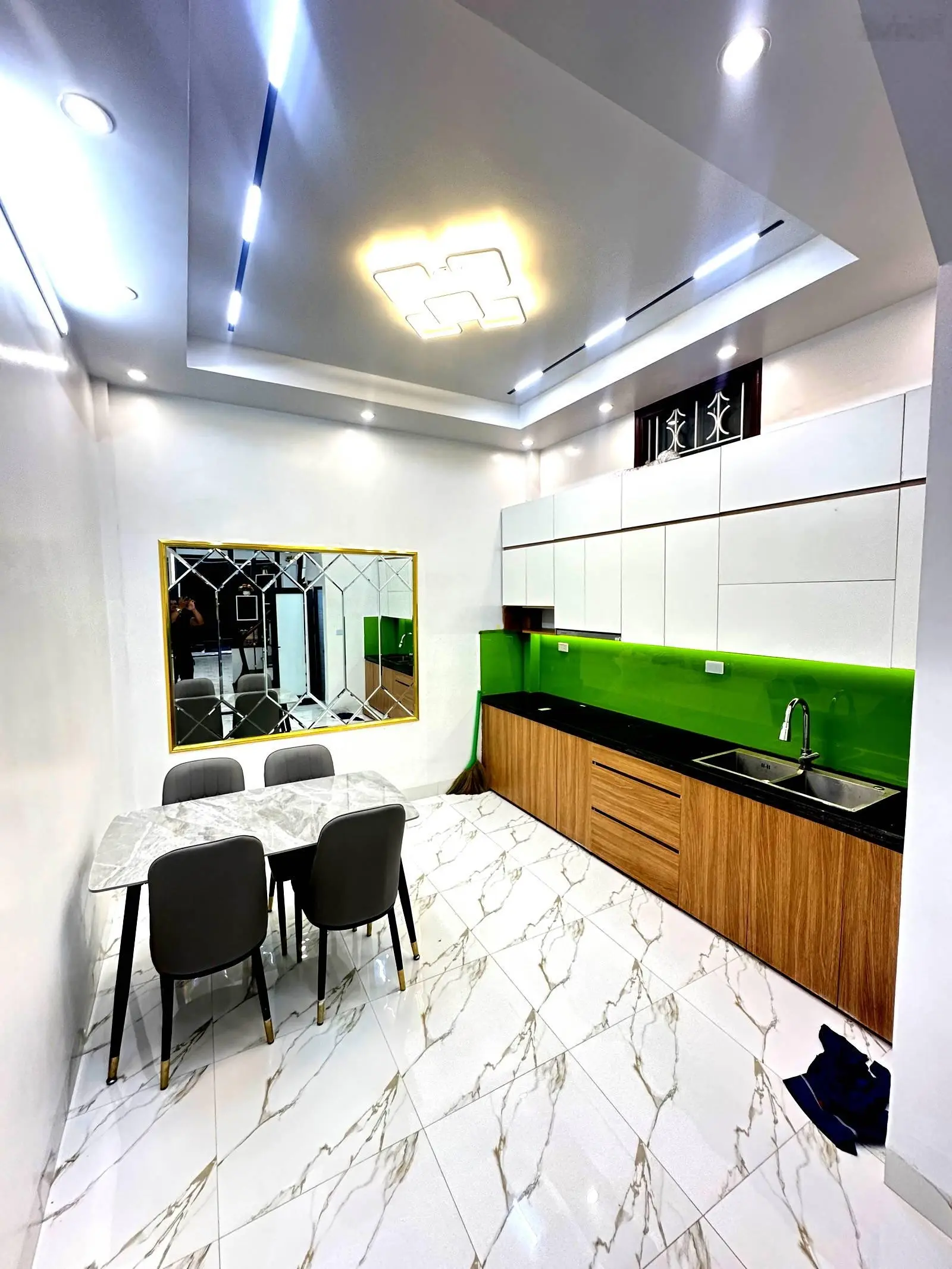 Giá sốc ! Bán nhà phố Tú Mỡ -Cầu Giấy 41m- nhỉnh 5 tỷ - thủ phủ thuê trọ - ô tô đỗ