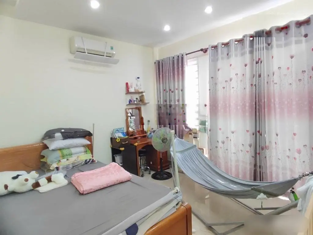 Bán biệt thự 4 tầng gần vòng xoay trần não,( 8 x 23 ).đường 10m, ngay công viên , giá 43.5 tỷ