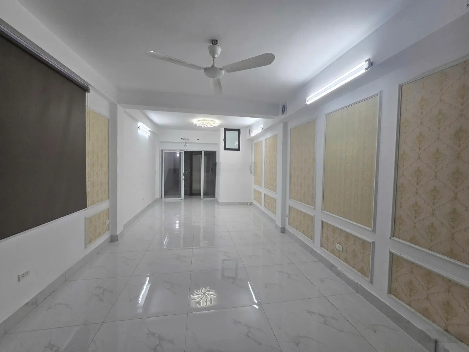 Bán nhà 6 tầng thang máy phố Yên Hòa-Cầu Giấy-Hà Nội, vị trí đẹp, kinh doanh tốt. Giá thương lượng!