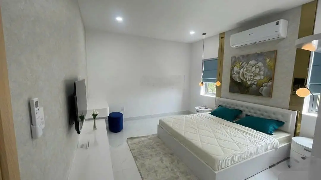 Nhà phố Gia Khải Luxury đối diện chợ An Điền, mặt tiền đường sạch đẹp rộng 42m
