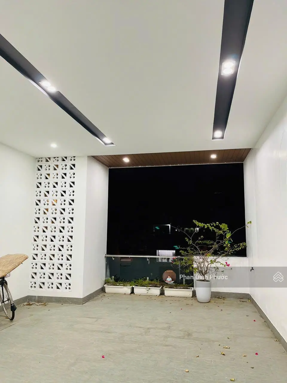 Chính chủ cần bán nhà 3 tầng tại đường Hoàng Hiệp, Phường Hòa Xuân mới xây cực kỳ tâm huyết